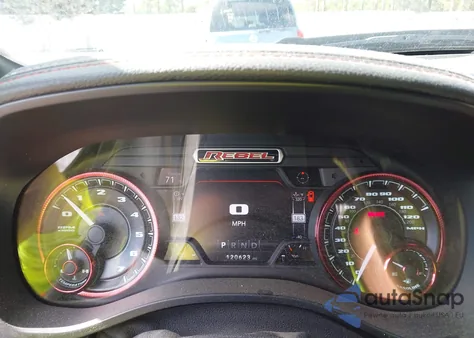 2019 Ram 1500 Rebel 4X4 6'4 Box z USA, uszkodzony, nr VIN 1C6SRFET0KN831726